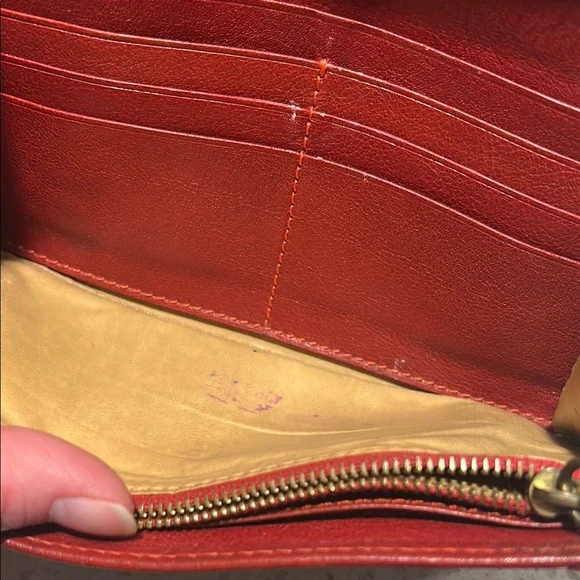 Chloe Red Leather Wallet - Picture 5 of 12